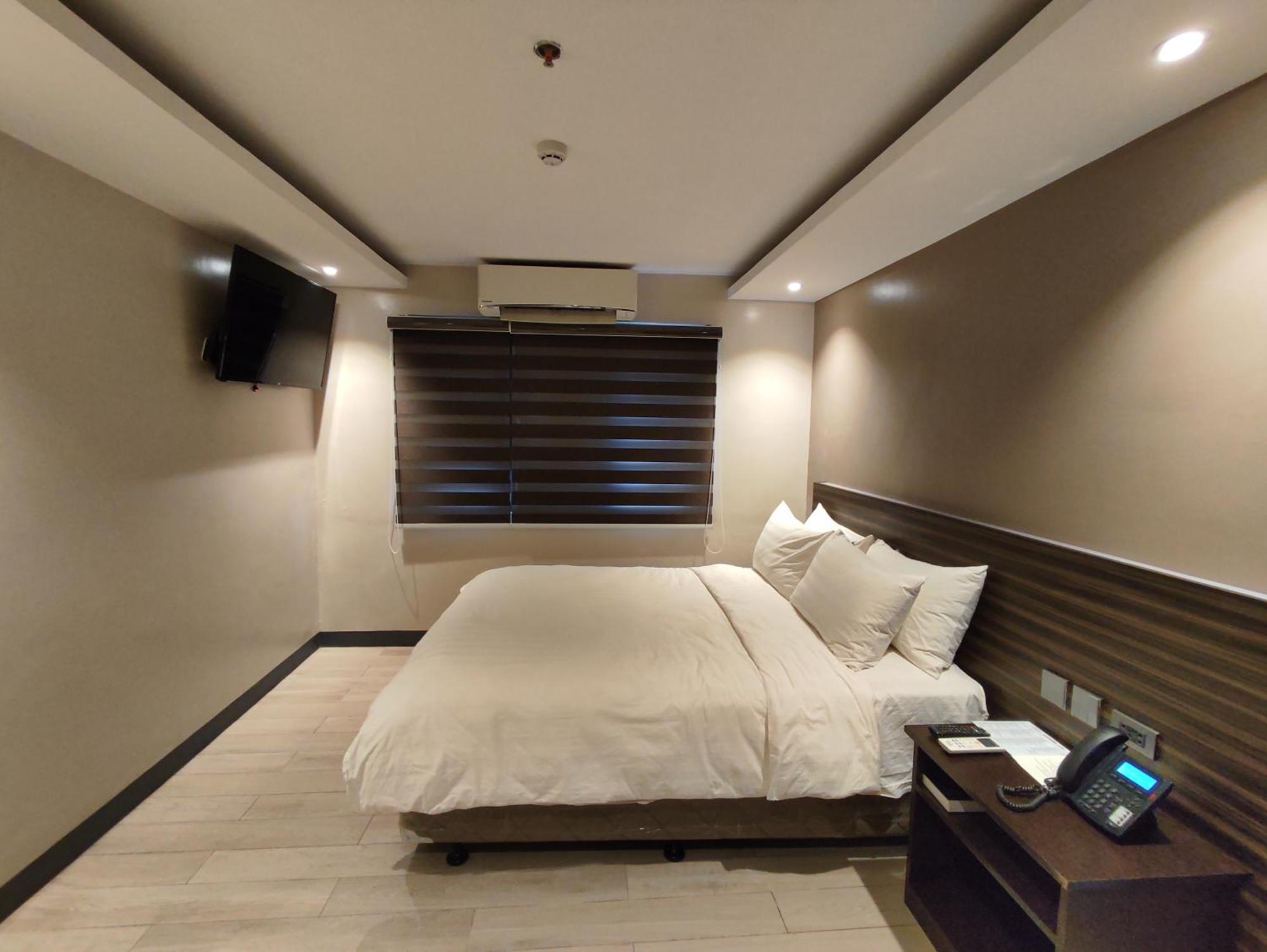 Hotel Inigo Legazpi Esterno foto